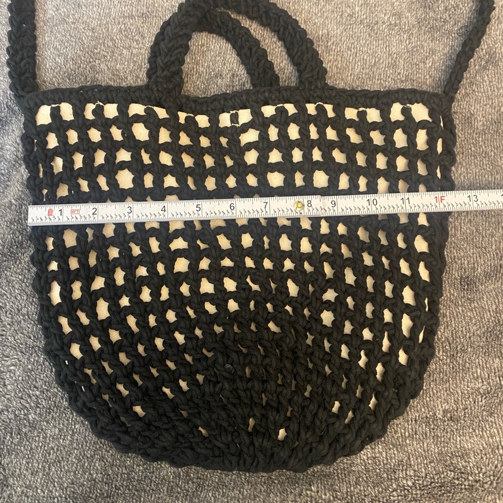 Madewell Black Woven Tote Bag - Picture 3 of 5